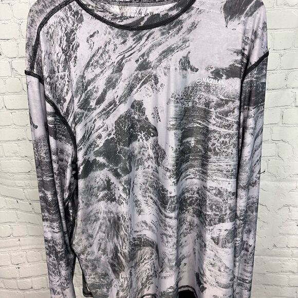 Magellan Outdoors Men's Realtree Aspect Ombre Reversible Long Sleeve T-shirt. - Picture 4 of 6